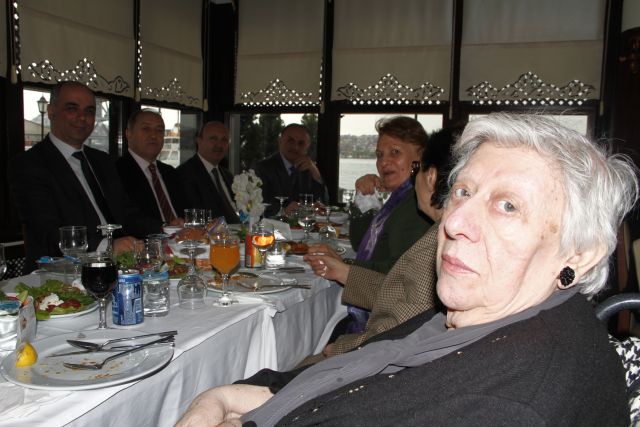 sanatçı Yaşam Evi Sakinleri İçin Moral Yemeği Programı Düzenlendi