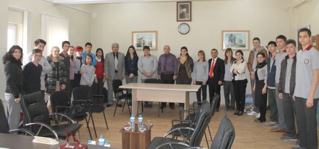 Kapaklı Belediyesi 16 öğrenici Makedonyaya Gönderiyor