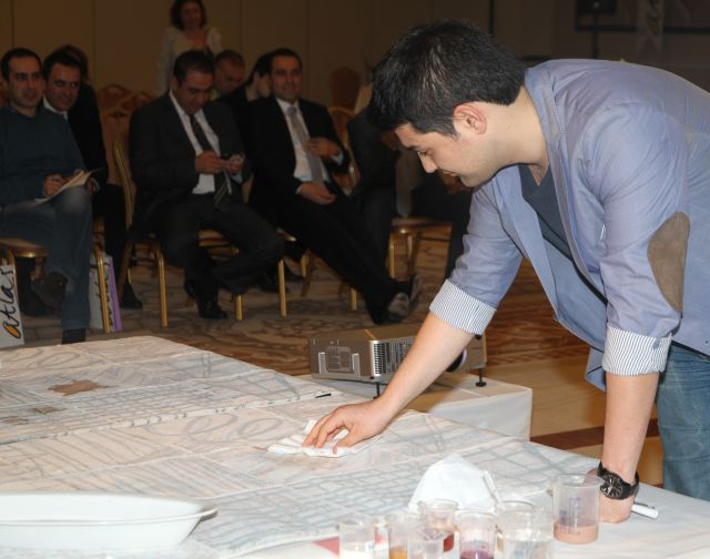 Bu Anneler Günü Onun İçin Bir Devrim Olsun