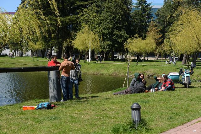 Sette Hem İş, Hem Eğlence