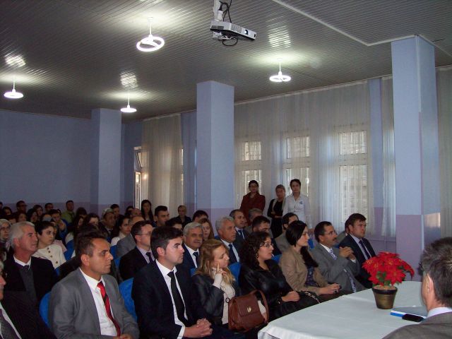 Okul Müdür Ve öğretmenleri Mesleki Toplantıya Katıldı
