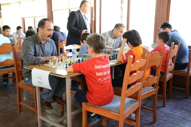 Cumhuriyet Kupası Satranç Turnuvası Başladı