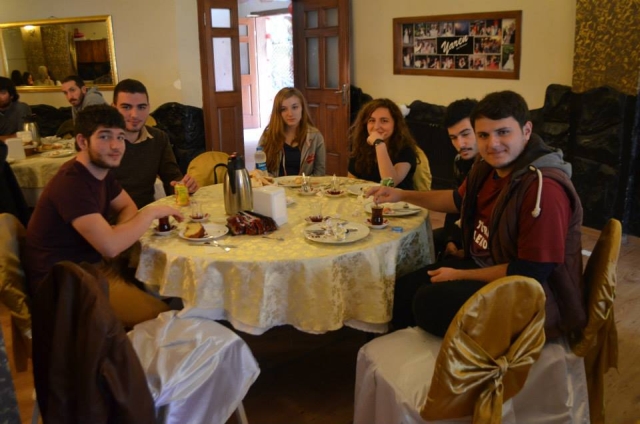 Trabzonsporlu üniversiteliler Kahvaltıda Buluştular