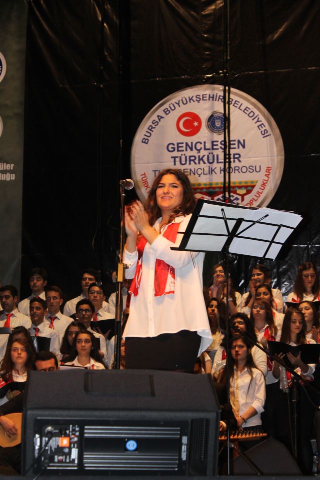 öğretmenler Gününde Gençleşen Türküler Coşkusu