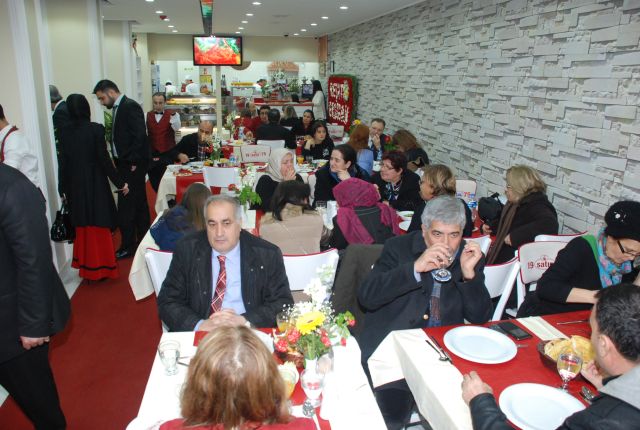 Satır Kebap Kapılarını Dularla Açtı