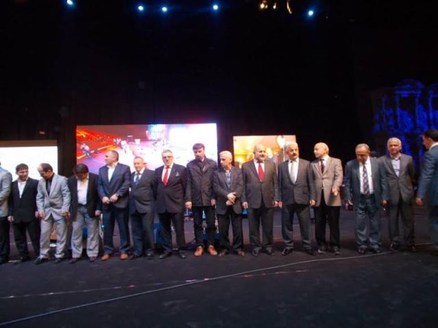 Oflular Arenamega'da Coştu