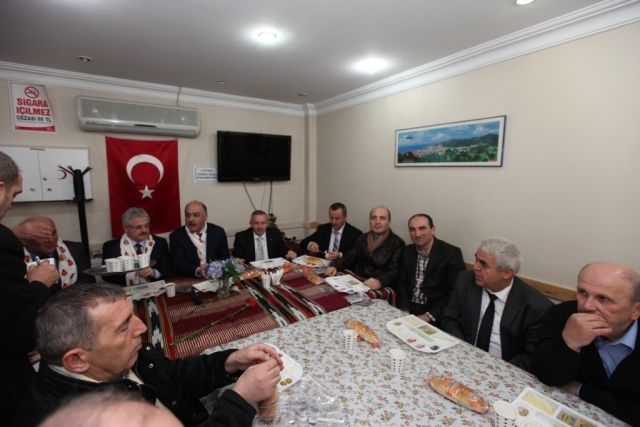 Ak Parti'den Cumder'e Ziyaret