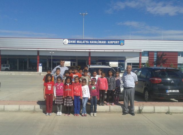 Yeşilyurtlu öğrenciler Malatya Hava Alanını Ziyaret Etti