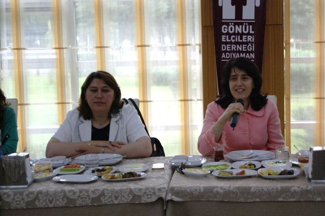 Adıyamandaki Gönül Elçileri Dernek Kurdu