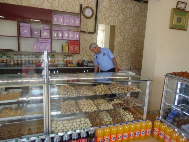 Zabıta Ekipleri, Denetimlerini Hızlandırdı Gıda İmalatı Yapan 95 İş Yeri Denetlendi