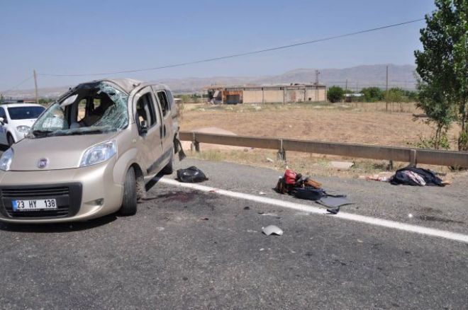 Elazığ'da Feci Kaza 1 ölü 4 Yaralı