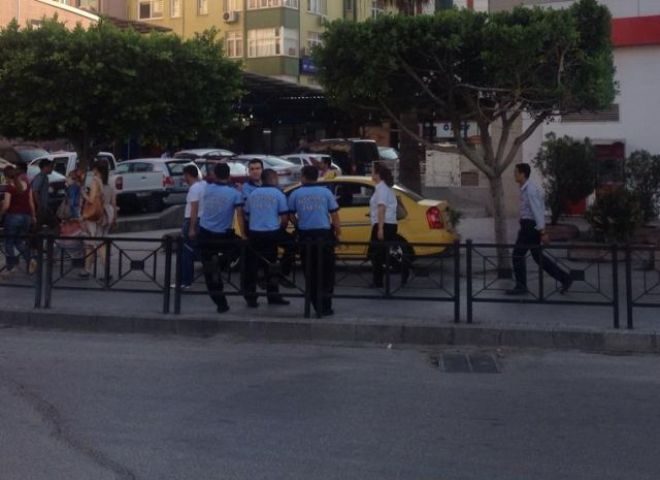 Zabıta Korumasında Kaldırım İşgali