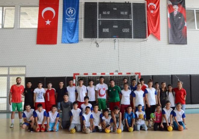  Kursa Katılan öğrencilere Sadece Spor Bilgisi Değil Her Alanda Eğitim Veriyoruz