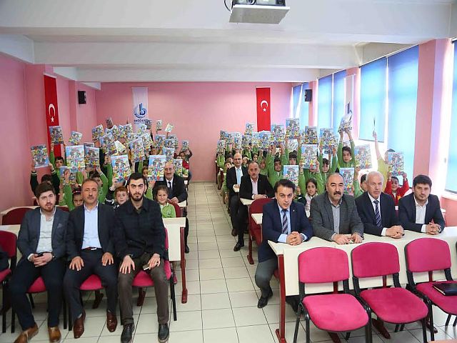 Bağcılar Belediyesinden 23 Nisan'da 23 öğrenciye helikopter gezisi