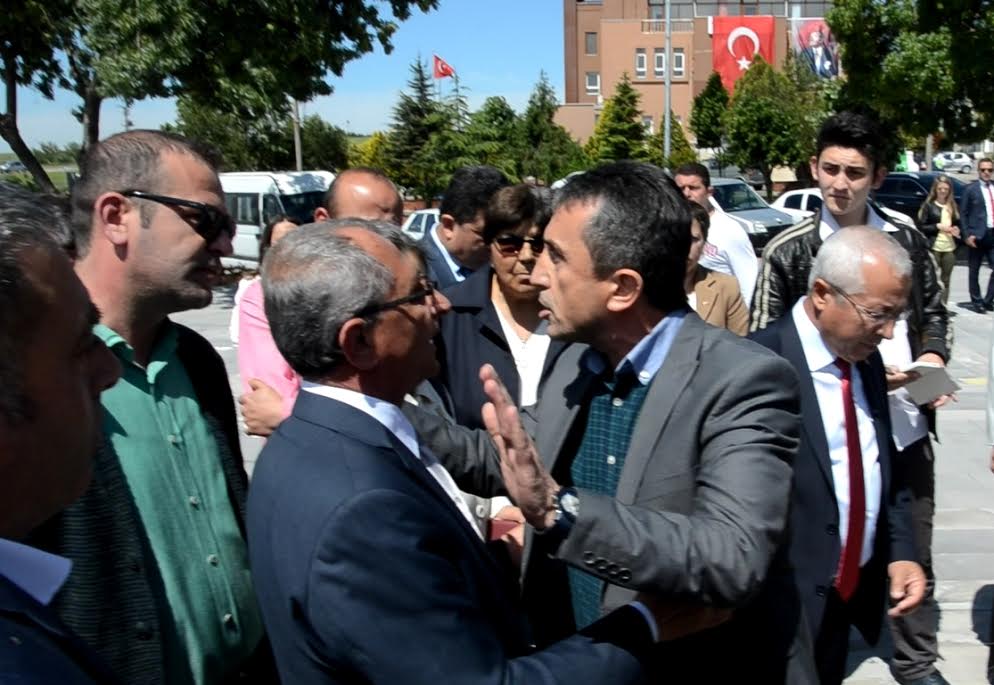 AK PARTİ İLÇE BAŞKANI'NA TEHDİT