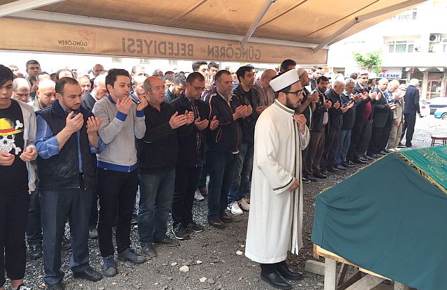 Erdal Ayandaş Dualarla Son Yolculuğuna Uğurlandı