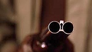 Yanlışlıkla Arkadaşını Pompalıyla Vurdu!