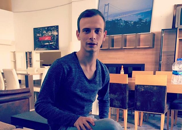 Muhammet Ak'ın İntiharı Ailesini Yasa Boğdu