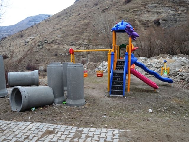 Çocuk Parkı Hafriyat Doldu