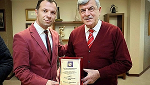 Çiftçimizin yanındayız destekçisiyiz