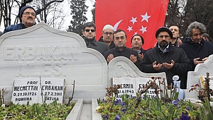 Eğitim Bir Sen, Dünya Lideri Erbakan'ı Dualarla Yad Etti