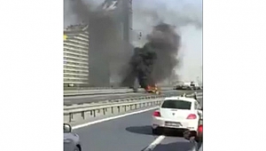 TEM'de Çıkan Yangın Trafiği Felç Etti