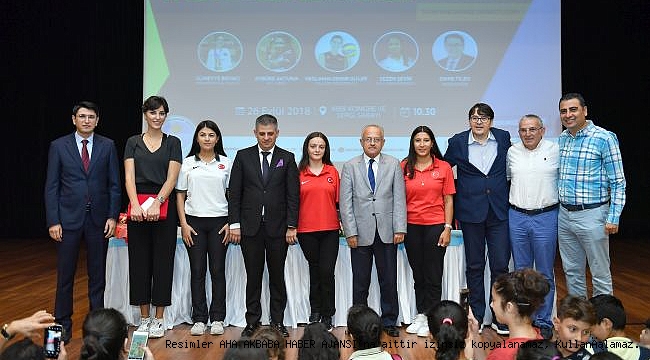 4 FARKLI BRANŞTAN 4 SPORCU BAŞARI HİKAYELERİNİ ANLATTI