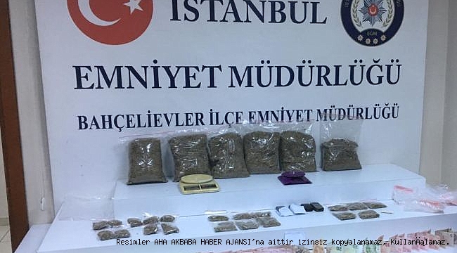 BAHÇELİEVLER'DE ŞÜPHELİ ŞAHISTA UYUŞTURUCU BULUNDU