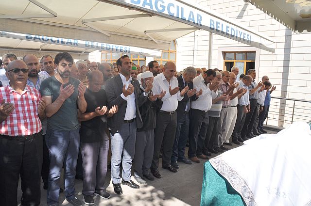 Bir asırlık ömrü geride bırakan Hayriye Atila dualarla ebediyete uğurlandı