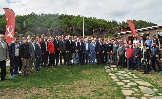 Türkiye'nin İmam Hatipli öncü spor kulüpleri İstanbul'da gövde gösterisi yaptı