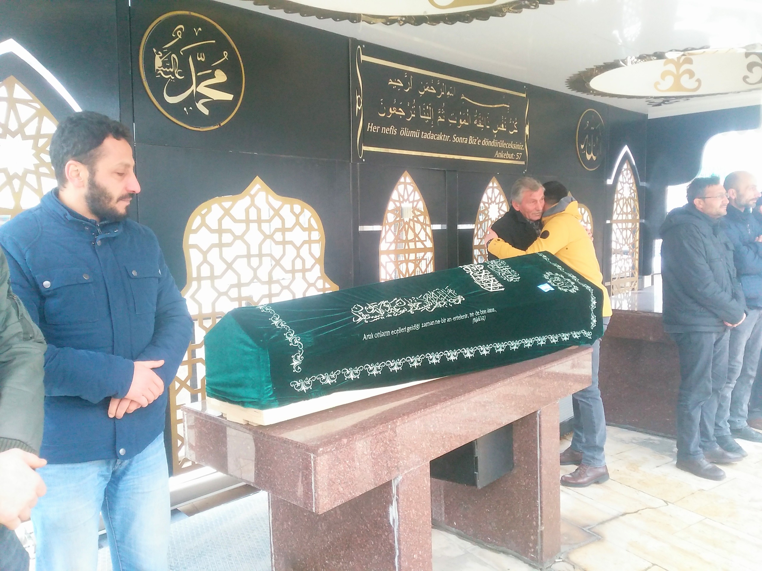 Zikri Aysel dualarla ebedi yolculuğa uğurlandı