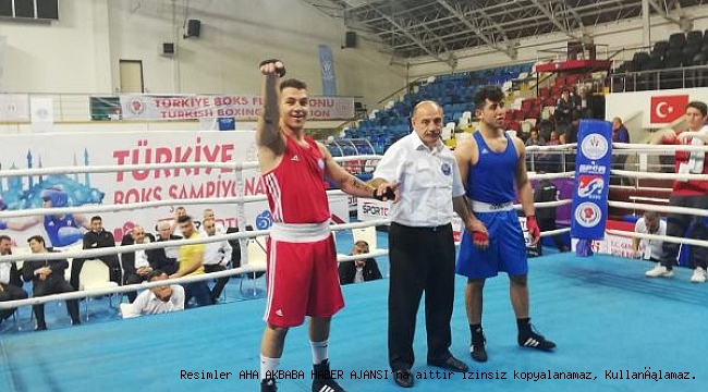 Kağıtsporlu Samet Türkiye Şampiyonu