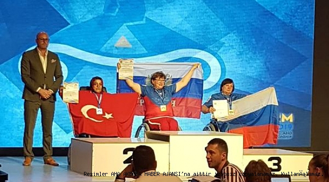 Yunanistan’da bileğimiz bükülmedi