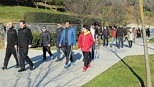 Öncü Gençlik Spor ailesi güne sporla başlıyor