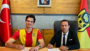 Ahmet Oytun Özdoğan Yeni Malatyaspor'a imza attı