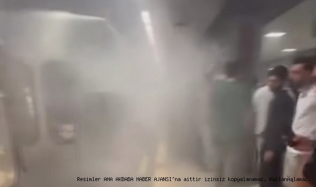 Bağcılar-Yenikapı metro hattında seyir halindeki trende yangın çıktı