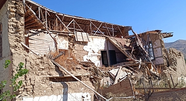 “Ata Yurdu, Kadim Yeşilyurt Enkaz Altında”