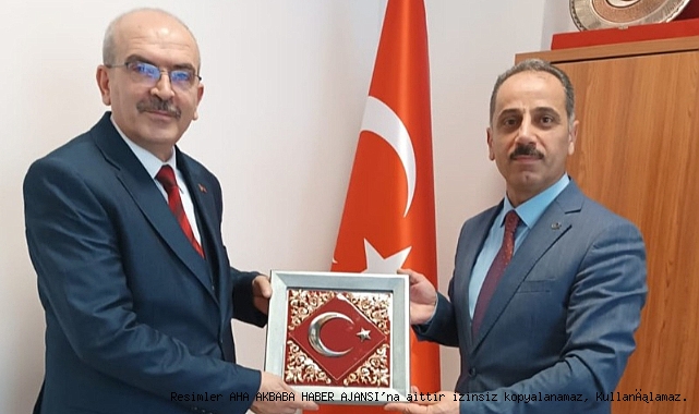 Başkan Mustafa Akbaba, Çekerek İlçe Milli Eğitim Müdürün Zeki Akkan'a Teşekkür Etti