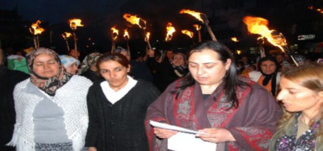 Tecavüz Olaylarını Protesto Ettiler