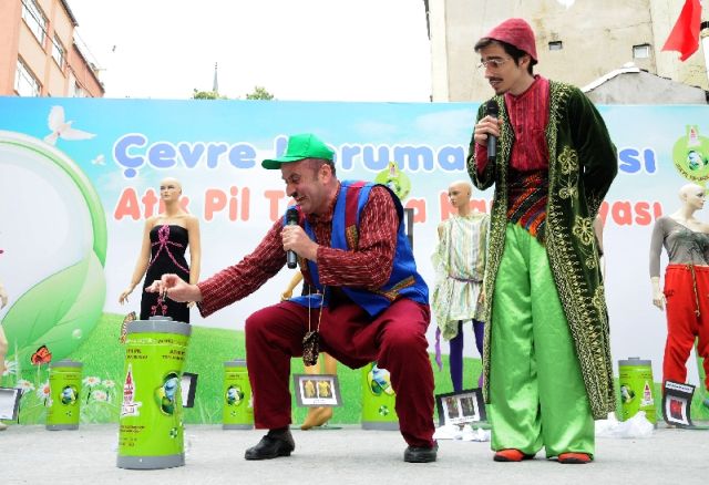 çocuklar Kasımpaşayı Yeşile Boyadı