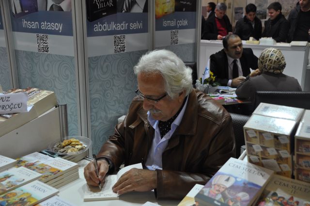 Sultangazili Gençler Kitap Fuarı’nda