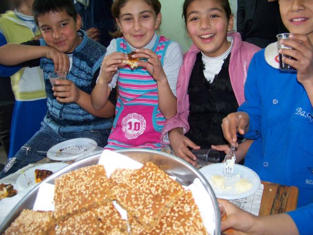 Hassa’da Yerli Malı Haftası çeşitli Etkinliklerle Kutlanmaya Başlandı.