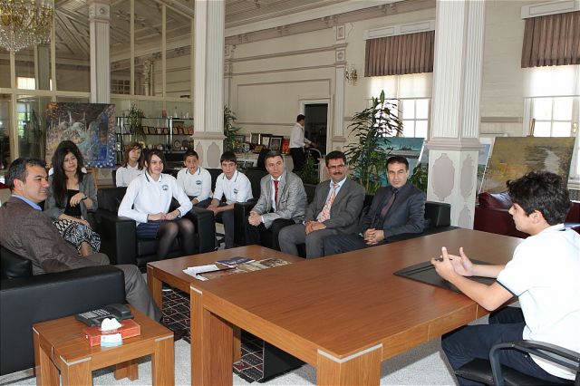 Minik Başkan, Sokak Köpekleri Sorununun çözülmesini İstedi