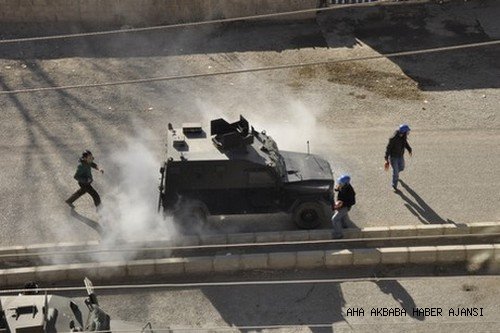 Adıyaman'da Hdp eylemine polis müdahale etti