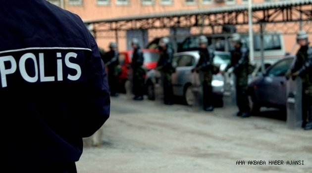 ADIYAMAN'DA TERÖR ÖRGÜTÜNE YÖNELİK OPERASYON 15 KİŞİ GÖZALTINA ALINDI.