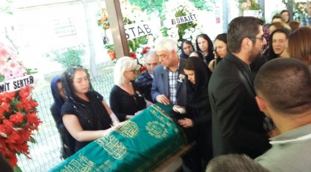 Adnan Karakaş sevenlerinin gözü yaşlı bırakaral hayata veda etti