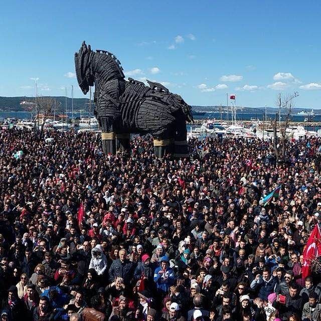 Ak Gençlikten Çanakkale Çıkarması