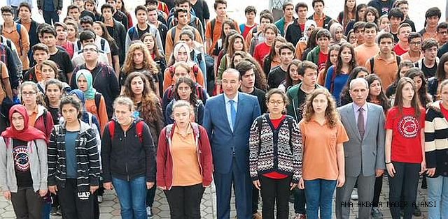 Başkan Alemdar Öztürk Fen Lisesinde Bayrak Törenine Katıldı