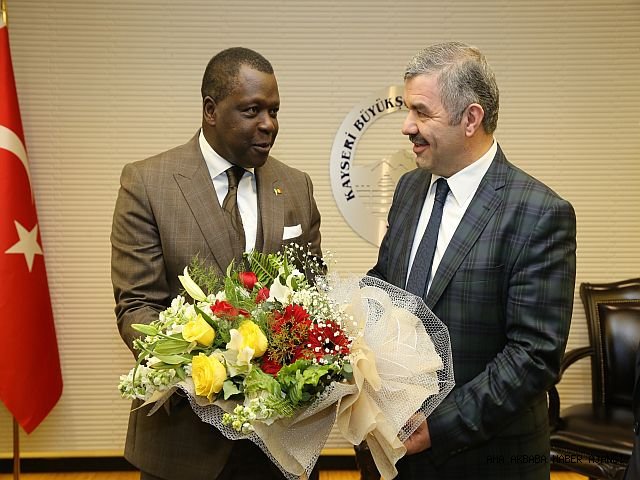 Büyükelçi Soumare, sıcak ve sempatik tavırları ile dikkat çekti