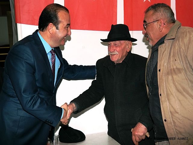 Ceyhan Belediyesi Halk Günü Toplantıları Büyük İlgi Görüyor